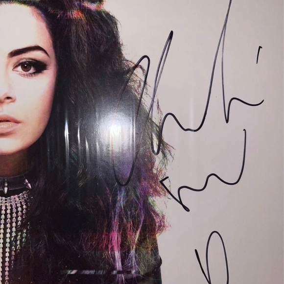 Charli Xcx True Romance SIGNED Vinyl - Picture 9 of 11